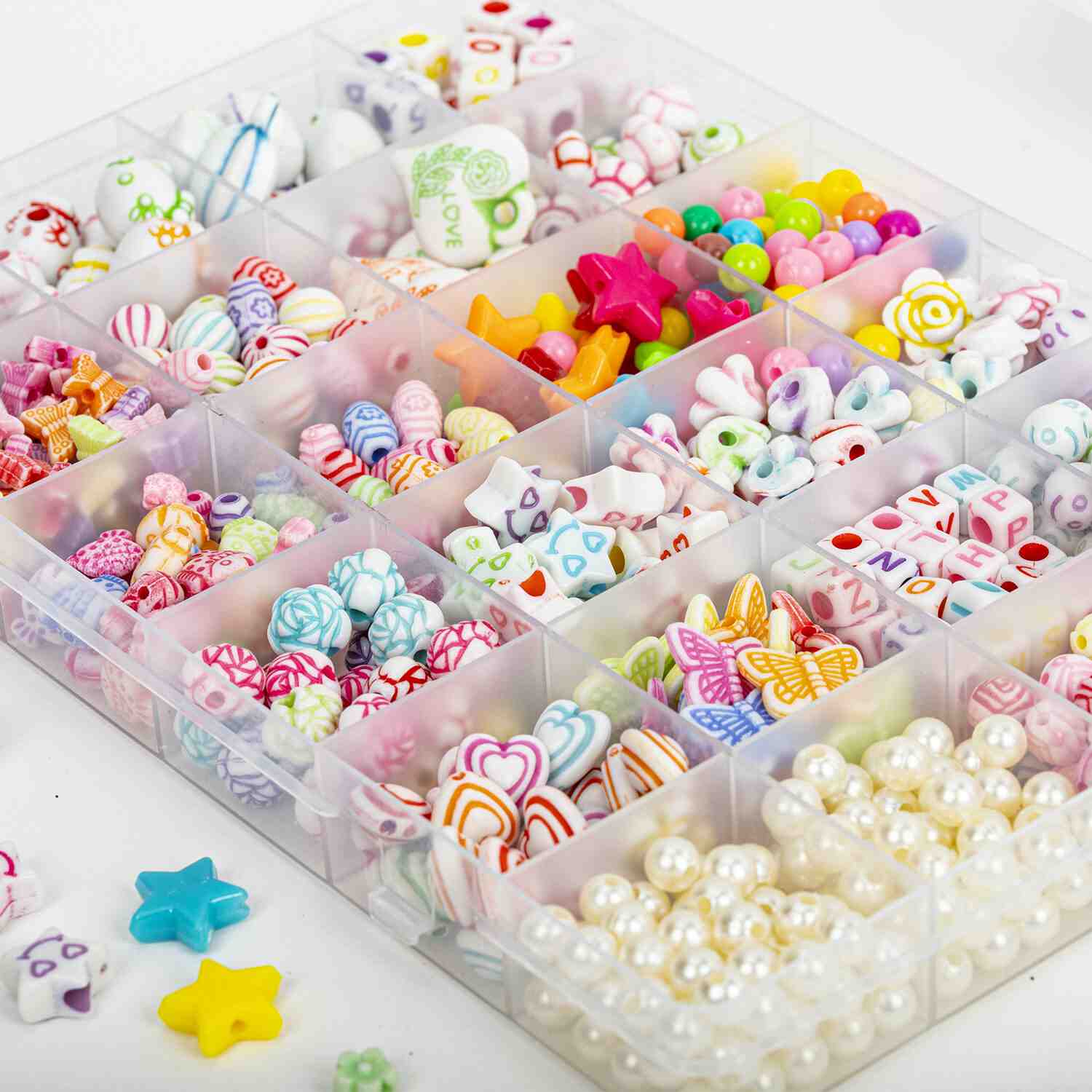 картинка Набор для создания бижутерии, 450 бусин, 24 вида, нить, "Beads Set", BRAUBERG KIDS, 664695 от магазина Альфанит в Кунгуре